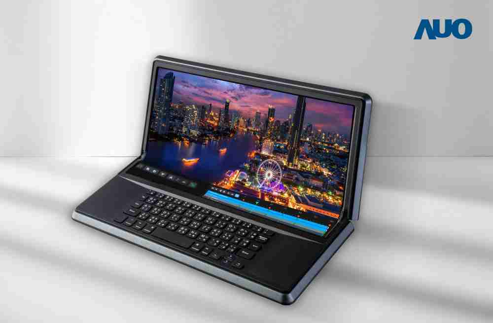 红龙扑克14.6吋Micro LED折迭显示屏幕，，，，搭配半径4mm的弯折绞炼，，以及高画素、、高亮度、、、高对比度的显示技术特点，，，，即便在大视角下仍保有绝佳色相与亮度